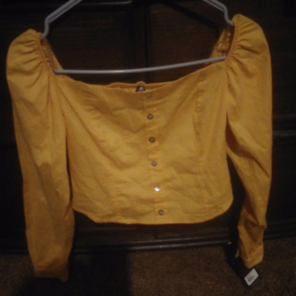 Yellow long sleeve crop top